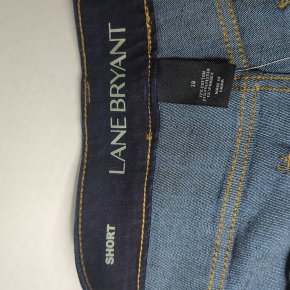 NWT Lane Bryant dark wash denim shorts - Picture 3 of 4